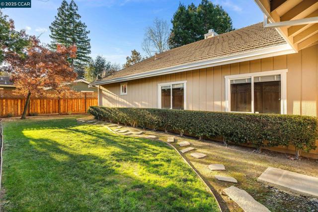 825 Bethany Ln, Concord, California 94518, 4 Bedrooms Bedrooms, ,2 BathroomsBathrooms,Single Family Residence,For Sale,Bethany Ln,41083148