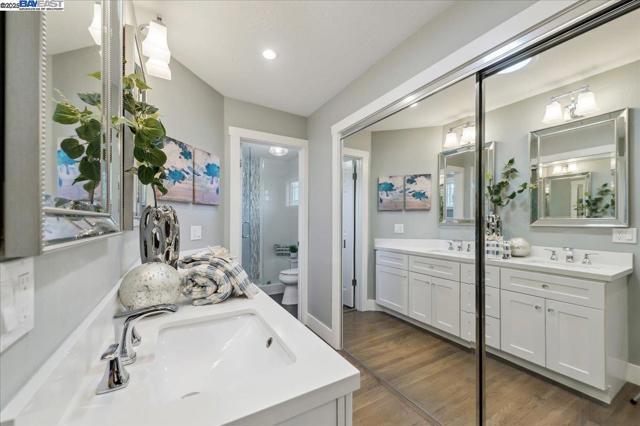 103 Baldwin Dr, Danville CA: https://media.crmls.org/mediaz/e0c05fdf-9a30-4f25-8d7a-f16e7710b2bb.jpg