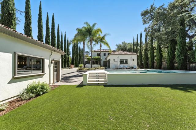 1355 Arbor Avenue, Los Altos CA: https://media.crmls.org/mediaz/e0c1413c-2923-4c93-8058-6fd5abdd71b4.jpg