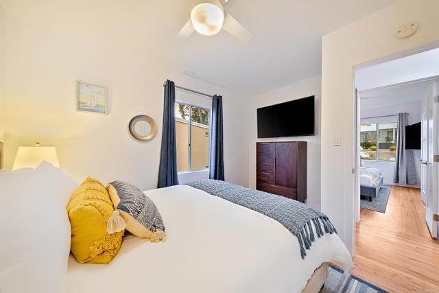 Detail Gallery Image 39 of 45 For 965 Rosecrans Street, San Diego,  CA 92106 - 4 Beds | 2/3 Baths