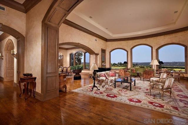 14716 Ladys Secret Drive, Rancho Santa Fe CA: https://media.crmls.org/mediaz/e0c1c30a-ff1d-46e3-aede-2c95fc3bcb25.jpg