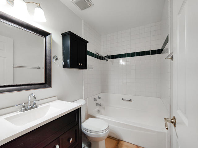 77145 Calle Durango, La Quinta CA: https://media.crmls.org/mediaz/e0c1ee0a-0139-4b79-8a5f-0591521d976a.jpg