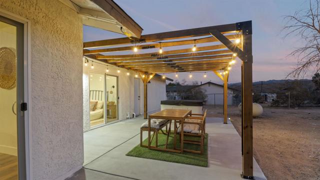 Detail Gallery Image 3 of 36 For 4758 Avenida La Mirada, Joshua Tree,  CA 92252 - 3 Beds | 2 Baths