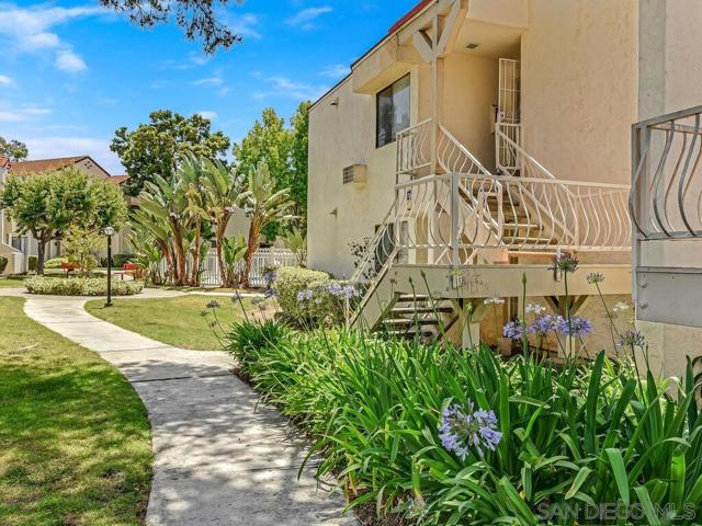 10845 Camino Ruiz, San Diego CA: https://media.crmls.org/mediaz/e0c350c9-b63b-435c-8d86-0194d8498f58.jpg