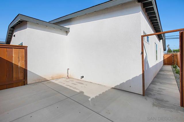 1009 9th St, Imperial Beach, California 91932, ,Multi-Family,For Sale,9th St,240011262SD