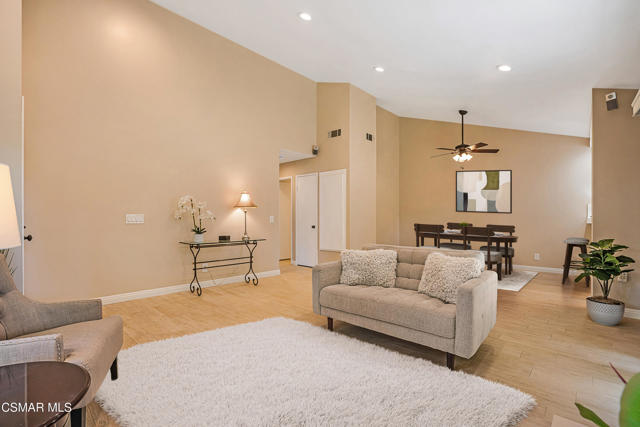 1103 Catlin Street, Simi Valley CA: https://media.crmls.org/mediaz/e0c49b65-7b62-4aab-b5fb-6fedd375c170.jpg