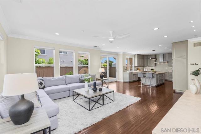 473 Sandalwood Ct, Encinitas CA: https://media.crmls.org/mediaz/e0c4c756-6ced-4f8d-8515-fc892b0ca847.jpg