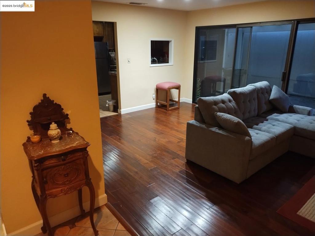 3201 Swallows Nest DR