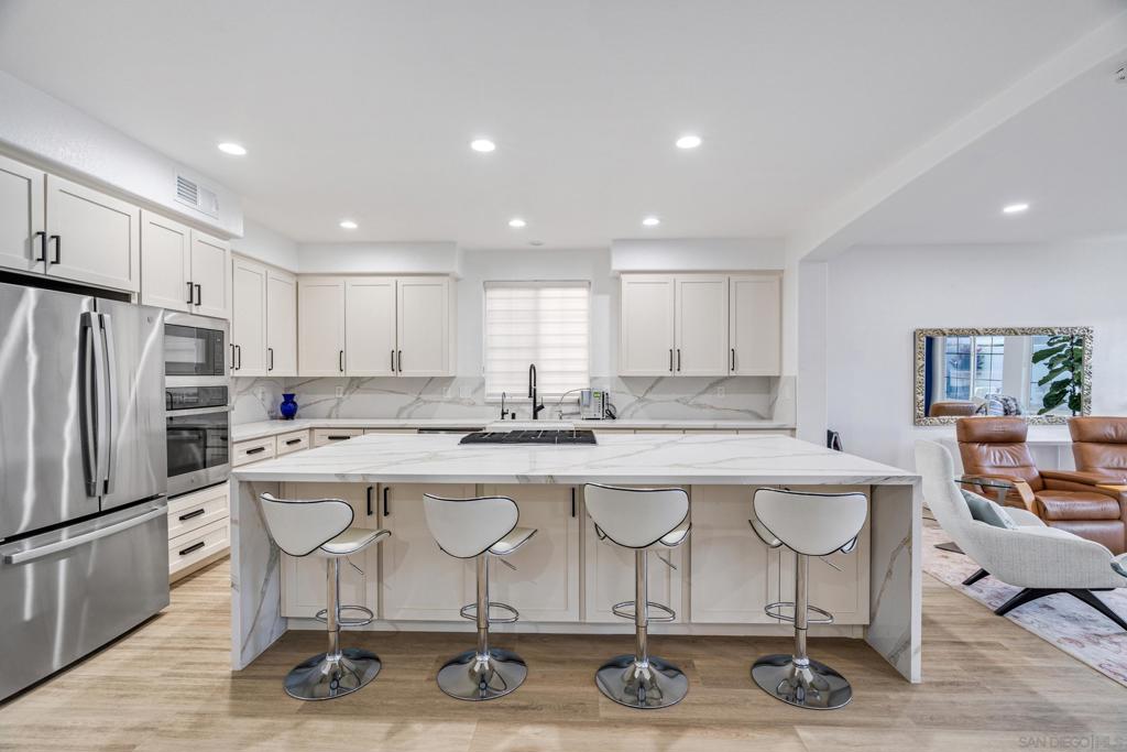 550 Echo Lane - photo 6