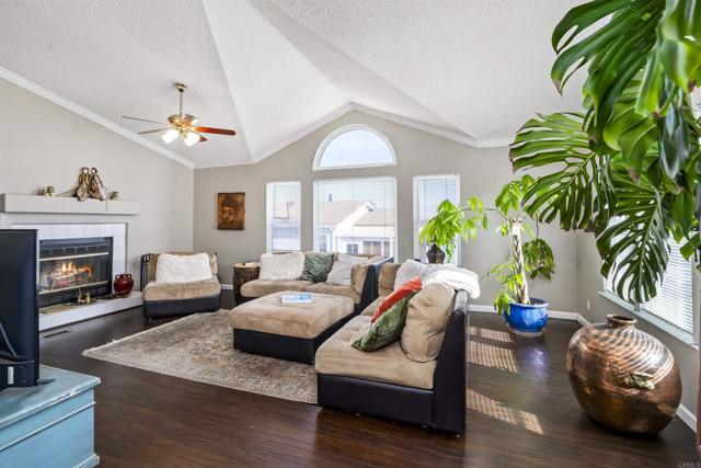 Detail Gallery Image 5 of 23 For 909 Richland Rd Spc 50,  San Marcos,  CA 92069 - 3 Beds | 2 Baths