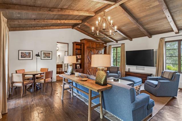 180 Farm Road, Woodside CA: https://media.crmls.org/mediaz/e0c71871-85c4-432f-bb56-6995e4dfe223.jpg