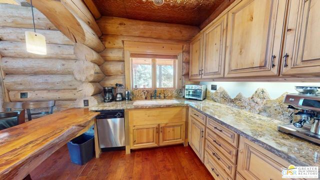 60164 Devils Ladder Road, Mountain Center CA: https://media.crmls.org/mediaz/e0c74dbc-80e3-49c0-a14e-d763cc36337c.jpg