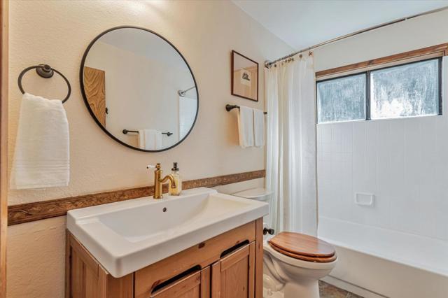 325 Ridge Drive, Boulder Creek CA: https://media.crmls.org/mediaz/e0c898fe-e6ff-408f-8b6c-c4ab39bf2fc1.jpg