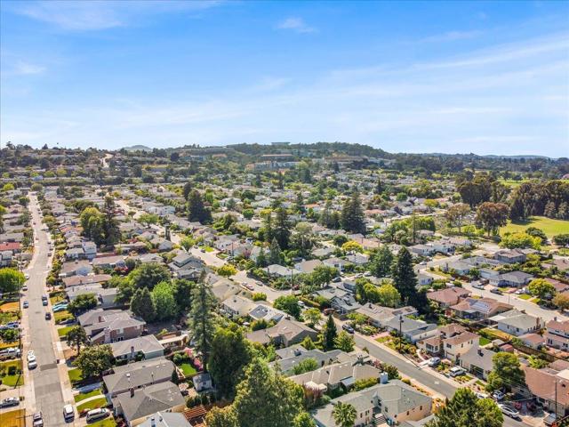 526 Sylvan Avenue, San Mateo CA: https://media.crmls.org/mediaz/e0c941f8-3d1e-41b6-a780-4f109d419627.jpg