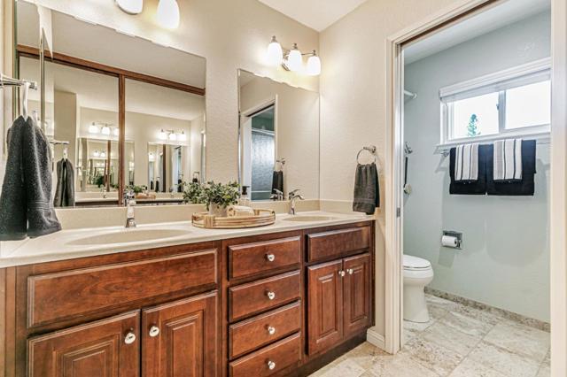 5186 Sunny Creek Drive, San Jose CA: https://media.crmls.org/mediaz/e0c98a39-207e-470b-a1e3-728a176a00dd.jpg