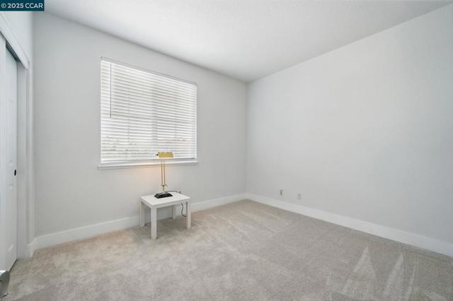 1782 Anastasia Dr, Brentwood CA: https://media.crmls.org/mediaz/e0c990d4-acc1-4263-b95e-8b55ddb6d13d.jpg