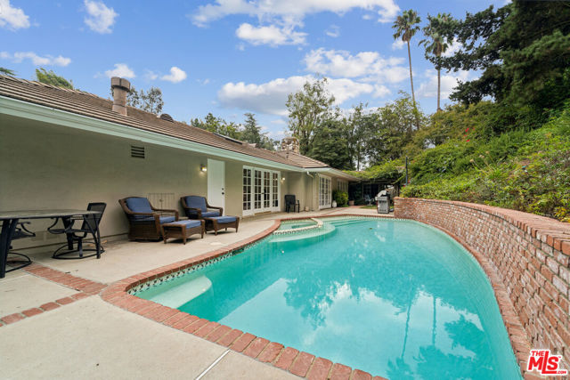 2813 Moraga Drive, Los Angeles, California 90077, 4 Bedrooms Bedrooms, ,3 BathroomsBathrooms,Single Family Residence,For Sale,Moraga,24454623