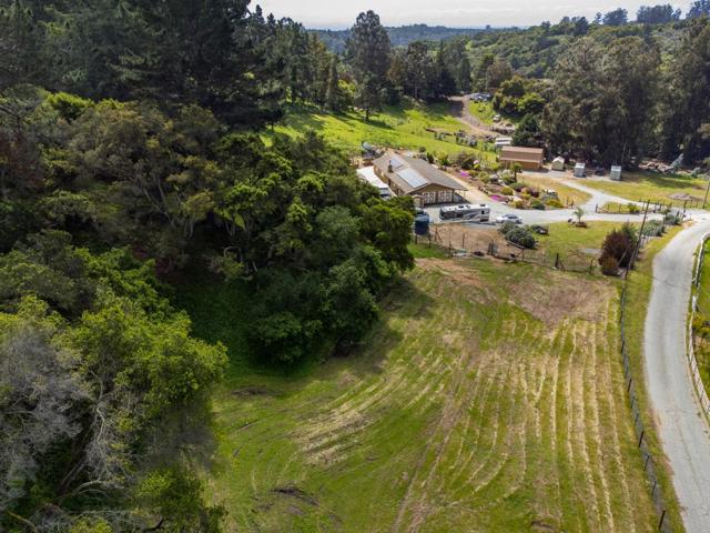 20150 Tarawild Court, Prunedale CA: https://media.crmls.org/mediaz/e0ca50c6-6eb4-4aa4-a104-d5a529fd5341.jpg