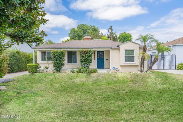 5715 Vista Del Monte Avenue, Sherman Oaks CA: https://media.crmls.org/mediaz/e0ca5212-8995-4582-ab3f-ebd5a00192c5.jpg