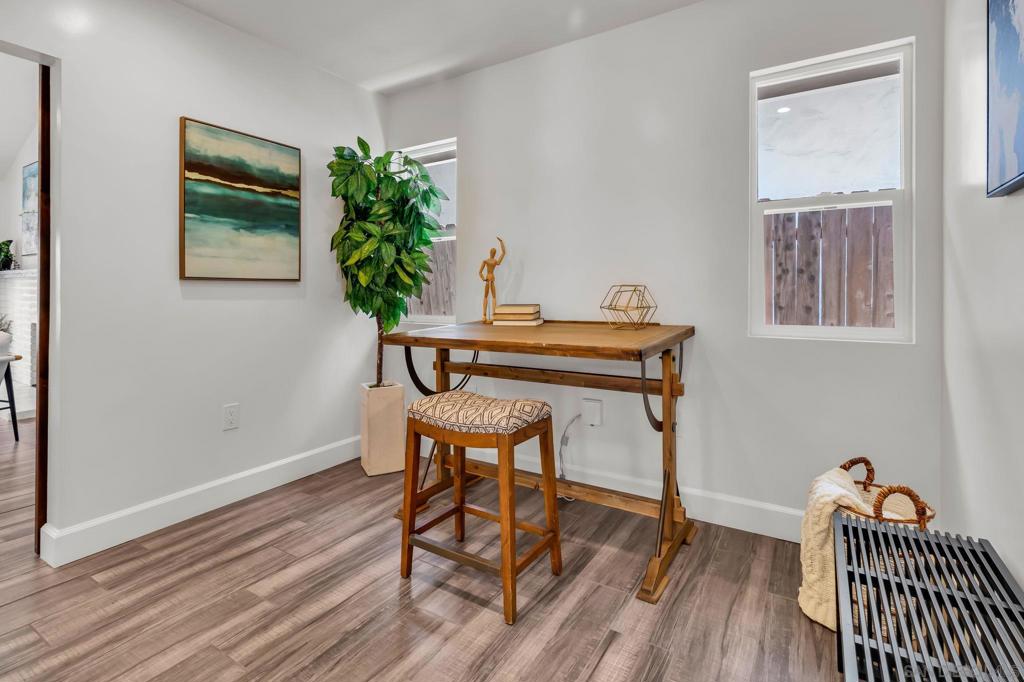 MLS #250034894SD img 12