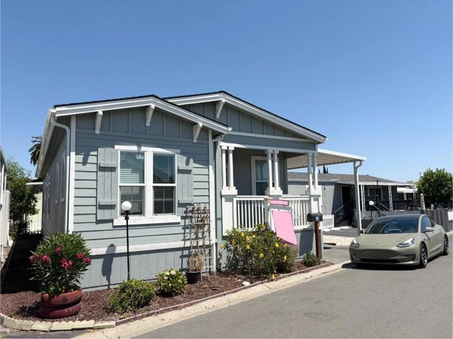 1515 N Milpitas Boulevard, Milpitas CA: https://media.crmls.org/mediaz/e0cb1c88-2e3e-4326-9275-1dbe4b9eaaf4.jpg