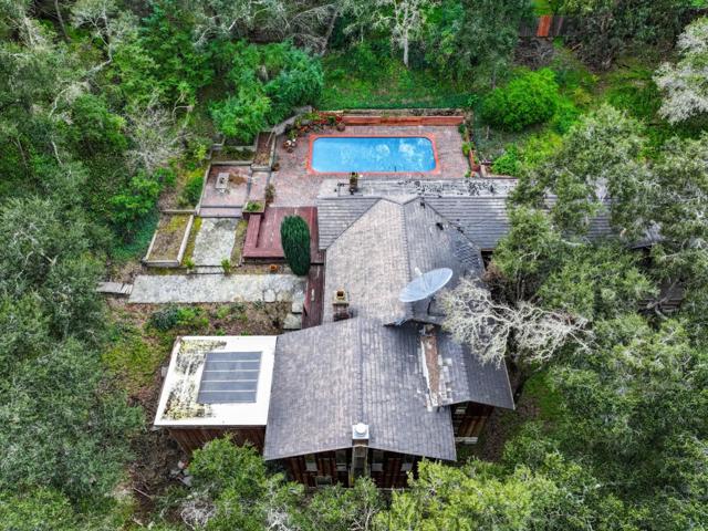 380 La Questa Way, Woodside CA: https://media.crmls.org/mediaz/e0cb7ee7-842b-4091-9df5-dea6b3b62dbe.jpg