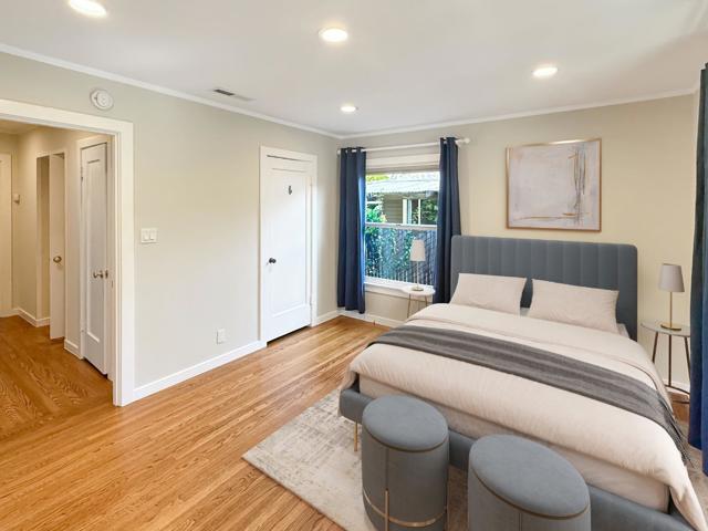 663 17th Avenue, Menlo Park CA: https://media.crmls.org/mediaz/e0cc0601-5ec8-4727-88df-8c50955b51b1.jpg
