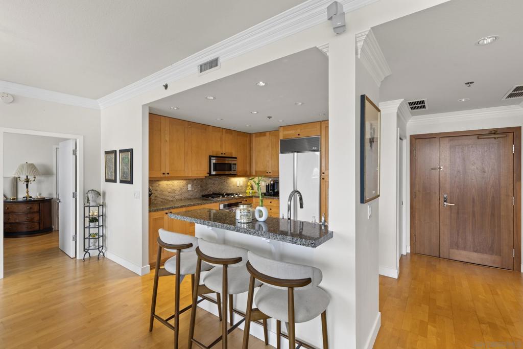 700 Harbor Dr. - photo 8