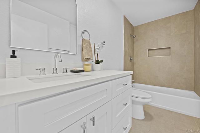 Detail Gallery Image 17 of 26 For 4253 Shadow Ln, Oceanside,  CA 92056 - 2 Beds | 2 Baths
