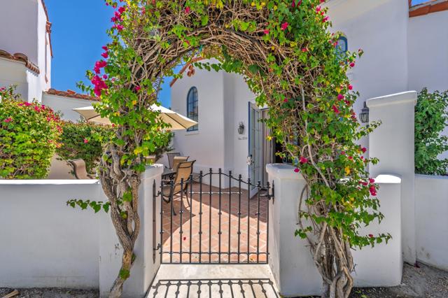 77500 Vista Flora, La Quinta CA: https://media.crmls.org/mediaz/e0ce2d27-f33e-42b8-b3ac-9198ba6ae65f.jpg