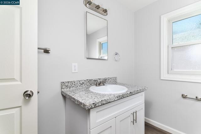 Image 5 of 22 For 105 Hermosa Ave