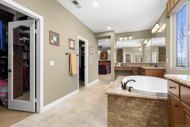 7787 Britt Pl, Santee CA: https://media.crmls.org/mediaz/e0ceb69f-7d9f-4296-be80-9c51275ee12f.jpg