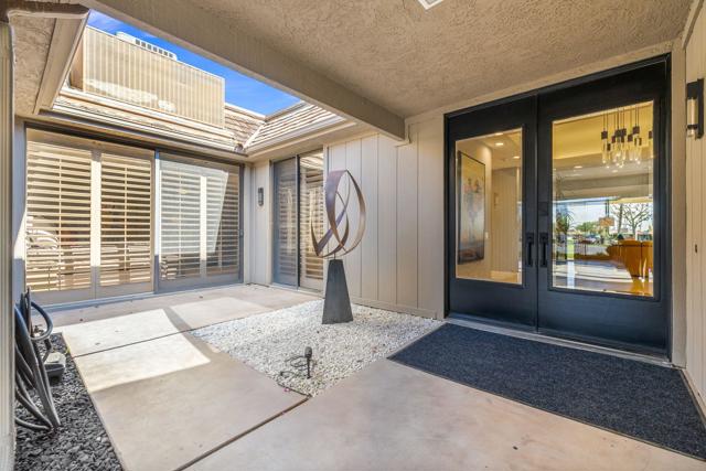 6 Barnard Court, Rancho Mirage CA: https://media.crmls.org/mediaz/e0cef0c7-29ac-4aec-9d8c-46f4a91b3d12.jpg
