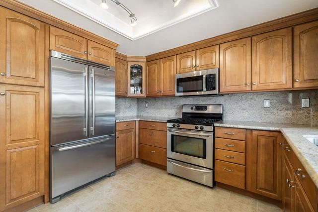 6 Palomas Drive, Rancho Mirage, CA 92270