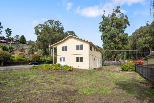422 Santa Maria Avenue, El Granada CA: https://media.crmls.org/mediaz/e0cfdf77-c233-417e-adc6-3452100884e6.jpg