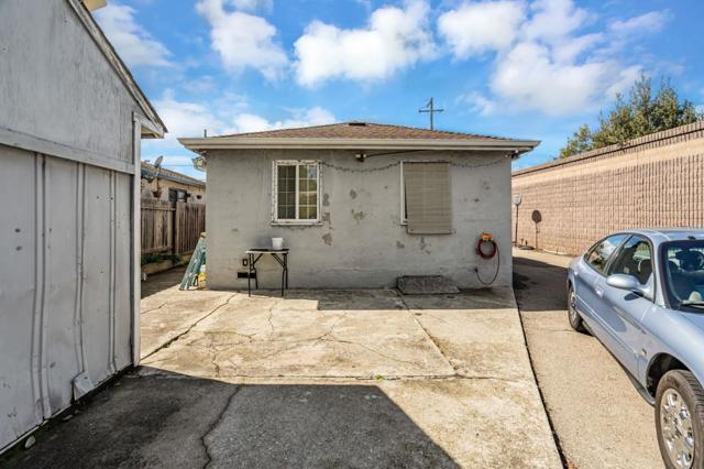 584 Macarthur Avenue, San Jose CA: https://media.crmls.org/mediaz/e0d0256f-4d74-435e-ab5a-8ddc19edf01f.jpg