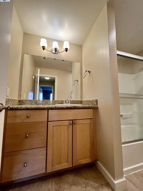 Image 24 of 38 For 6400 Christie Ave  5211