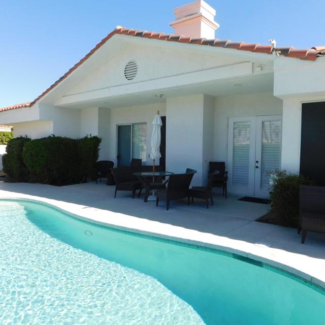 14 Mission Palms W Drive, Rancho Mirage CA: https://media.crmls.org/mediaz/e0d2a6e2-acbe-41f6-b666-4ed017c0e2a6.jpg