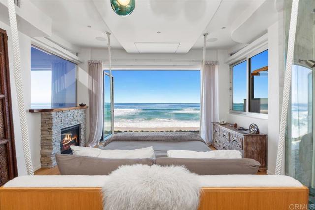 Detail Gallery Image 26 of 57 For 3709 Ocean Front Walk, San Diego,  CA 92109 - 3 Beds | 3/1 Baths