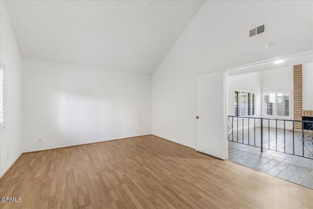 3630 Dallas Drive, Oxnard CA: https://media.crmls.org/mediaz/e0d3c77b-cb3f-46d0-bd19-1ddebad29c7b.jpg