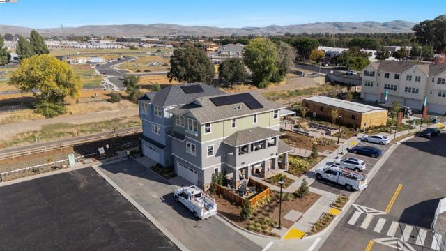4686 Vilana Street, Livermore CA: https://media.crmls.org/mediaz/e0d4a5b5-c577-464f-9a1f-6140d8f91f44.jpg