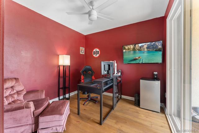 792 Vada St, Chula Vista CA: https://media.crmls.org/mediaz/e0d51a42-8aa8-41eb-82ca-4261a4926260.jpg