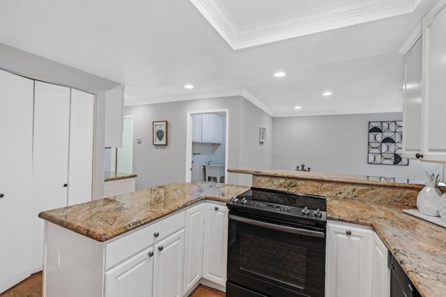 109 Oakland Place, Los Gatos CA: https://media.crmls.org/mediaz/e0d5f3da-8026-438d-ae93-abb9aa9207a6.jpg