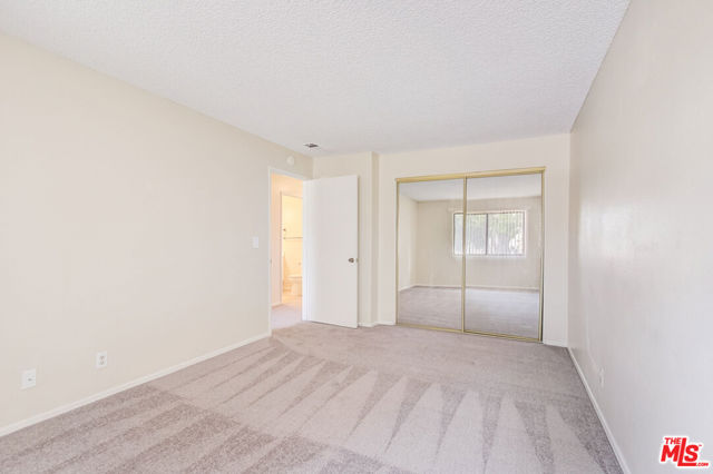 595 MELVILLE Lane photo 8