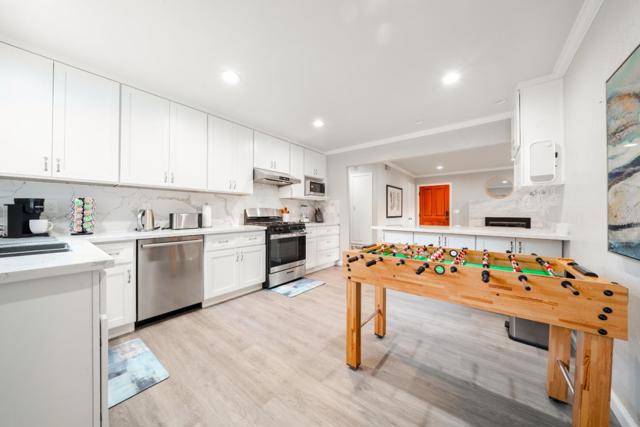 16605 Camellia Terrace, Los Gatos CA: https://media.crmls.org/mediaz/e0d610c4-5c98-457d-88ed-eea4b1d68852.jpg