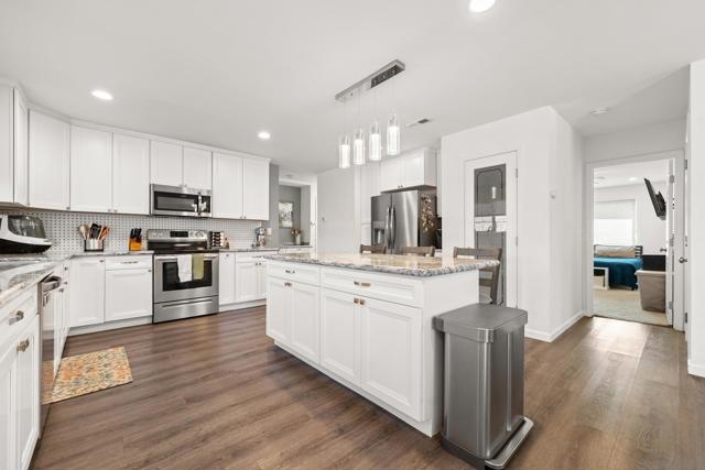 13011 Laurel St, Lakeside CA: https://media.crmls.org/mediaz/e0d66d64-6fda-4141-b9bc-5c6ab11585cb.jpg