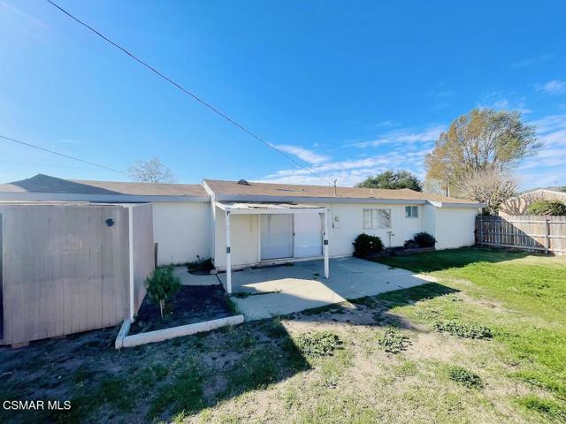 2234 Callahan Avenue, Simi Valley CA: https://media.crmls.org/mediaz/e0d725e5-26fe-4523-8e44-38b1259a96c4.jpg