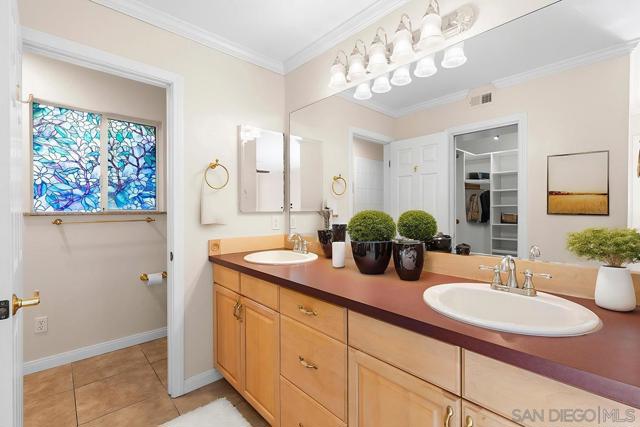 13430 Sagewood Drive, Poway CA: https://media.crmls.org/mediaz/e0d7482c-4106-40c7-9f8c-d4fed4114cc2.jpg