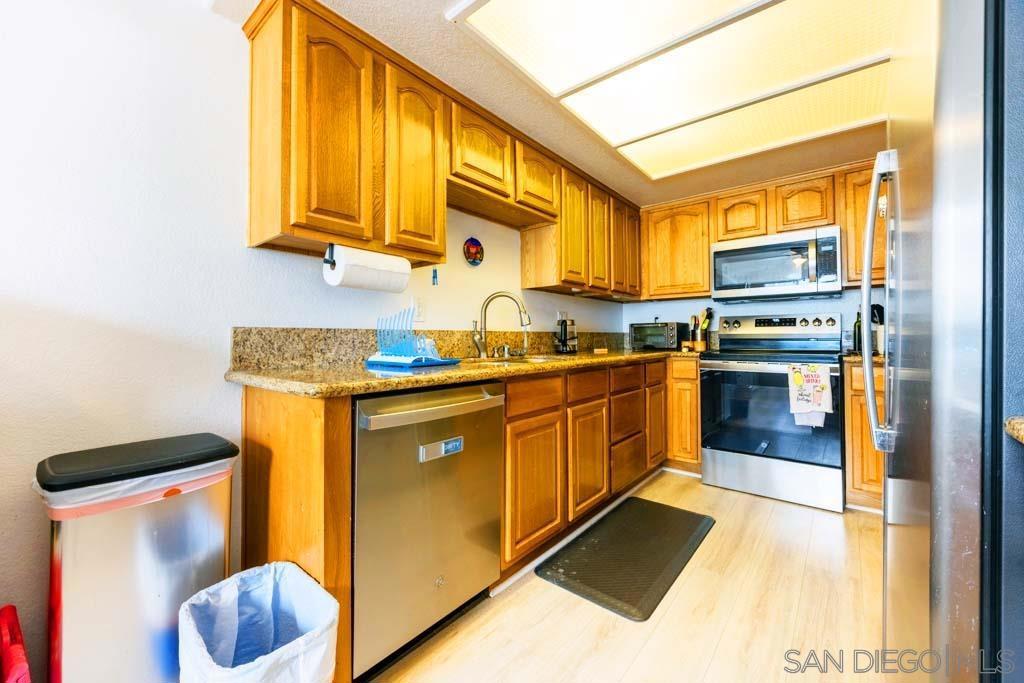 13945 Midland Rd - photo 17