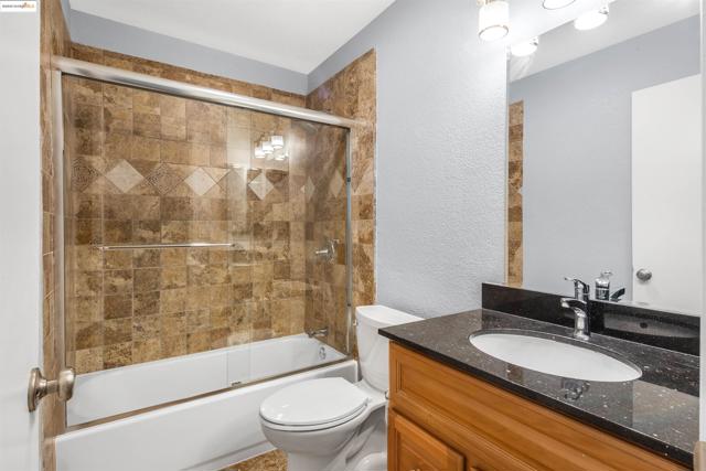 56 Amelia Way, Pittsburg CA: https://media.crmls.org/mediaz/e0d8449c-388b-4e1a-9409-5da5495afbf7.jpg